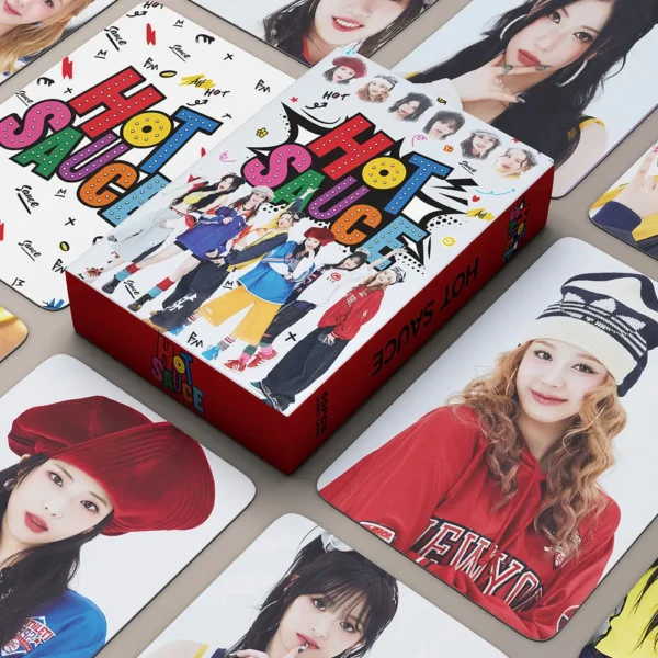 55 K-pop Girl Group HOT SAUCE Mini Cards High-Definition Printed Photo Cards Idol Collectible LOMO Cards Fan Support Gift Cards